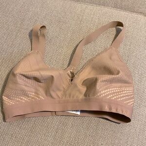 Lululemon Bra nude 32 D